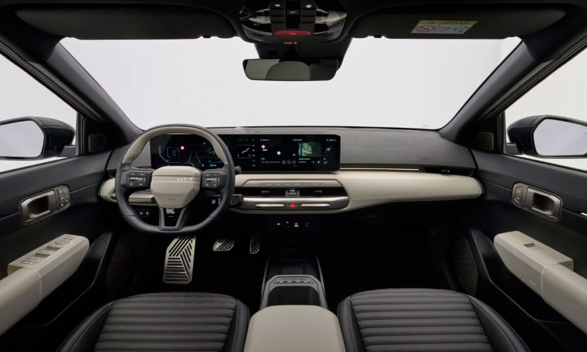 KIA EV4 fastback