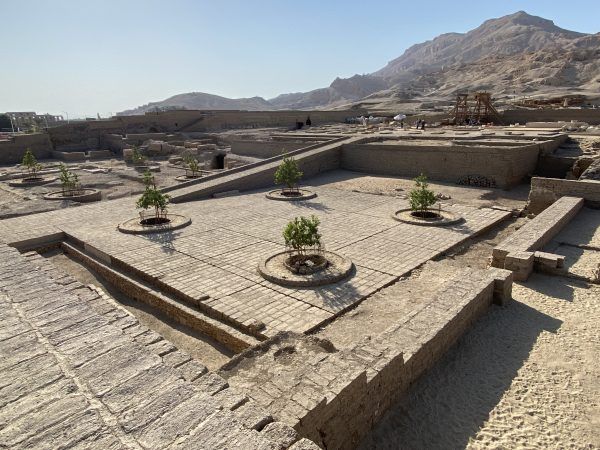 Templo de Tutmosis III (Luxor) en la actualidad