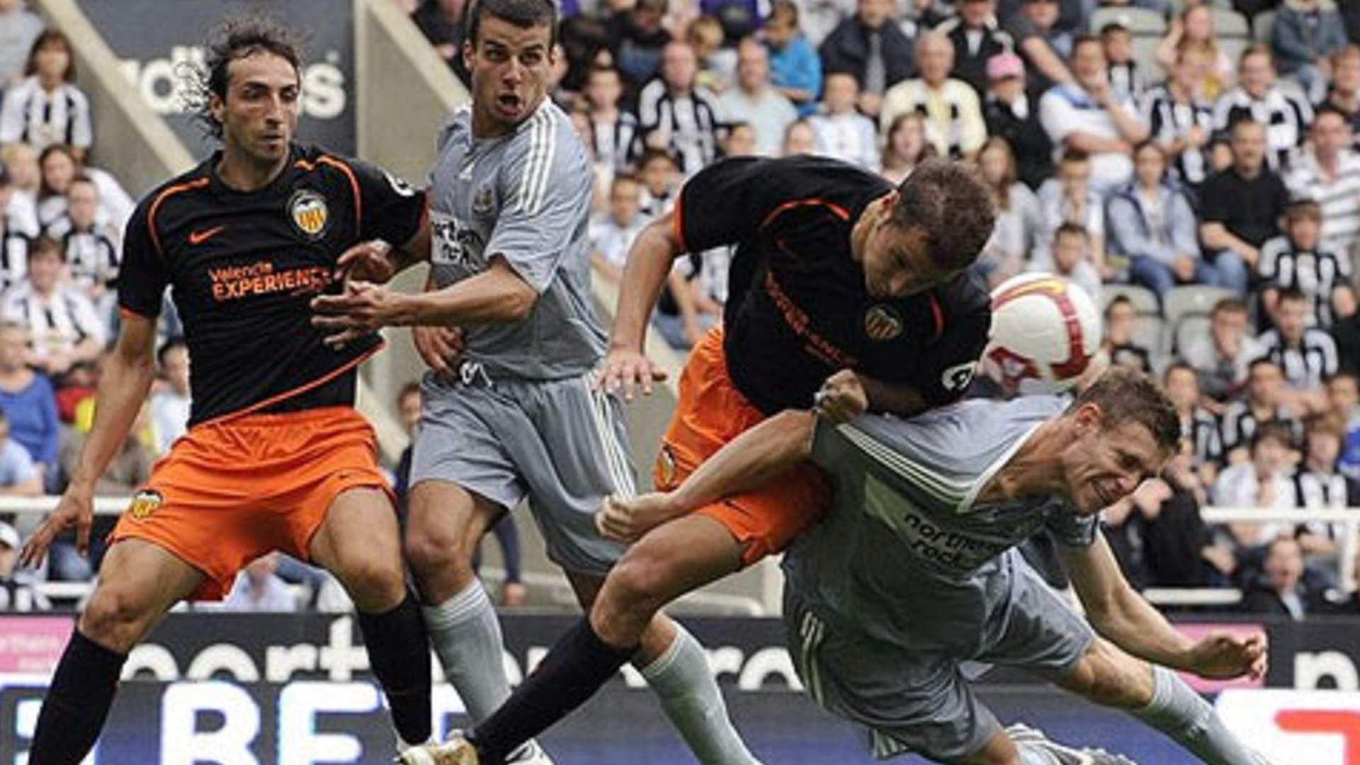 Un lance del único Newcastle - Valencia CF