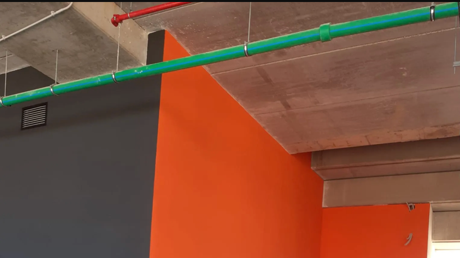 Baños en el Nou Mestalla