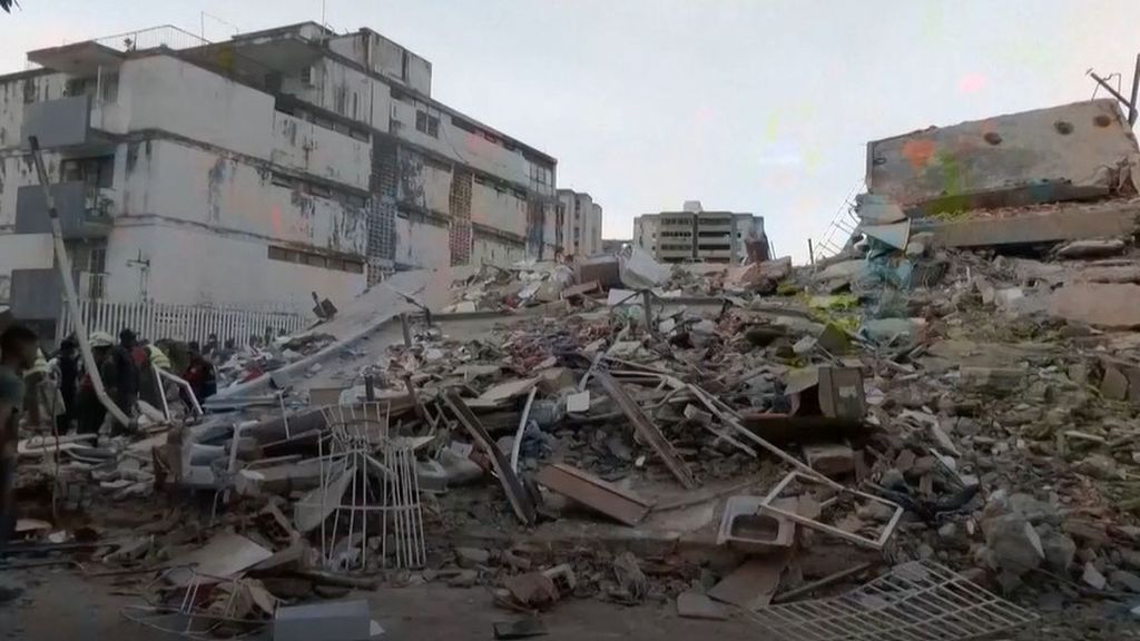 Las devastadoras imágenes que deja el doble terremoto de Venezuela en La Guaira, la zona cero de la catástrofe