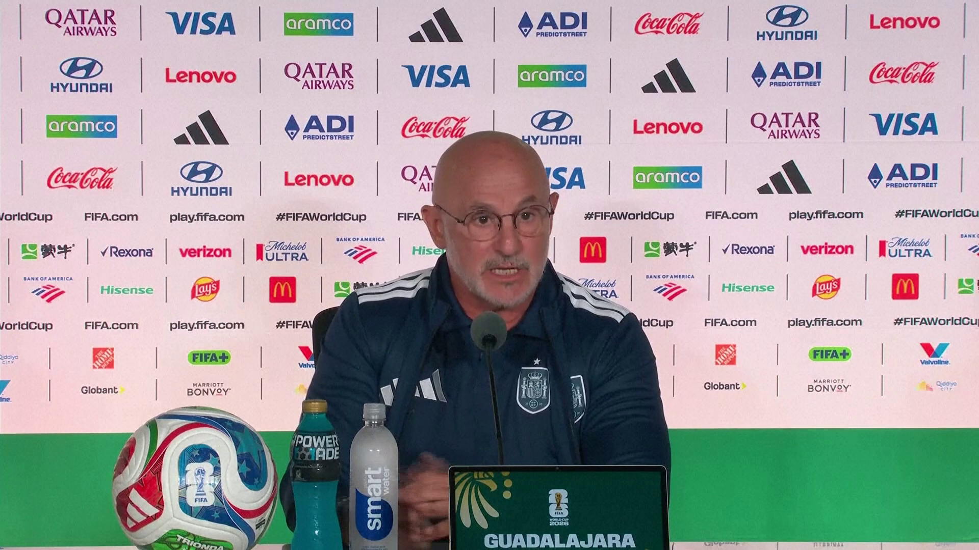 Luis de la Fuente en la rueda de prensa previa al partido contra Uruguay
