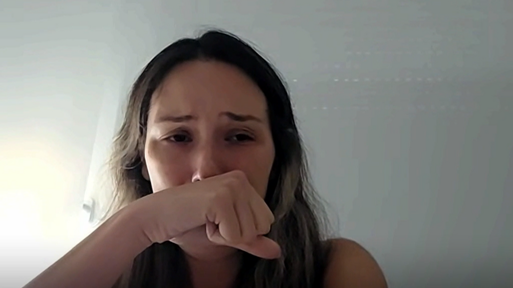 Roslana, una mujer que busca a sus padres desaparecidos en La Guaira: "Hay personas vivas todavía que piden ayuda en ese edificio"