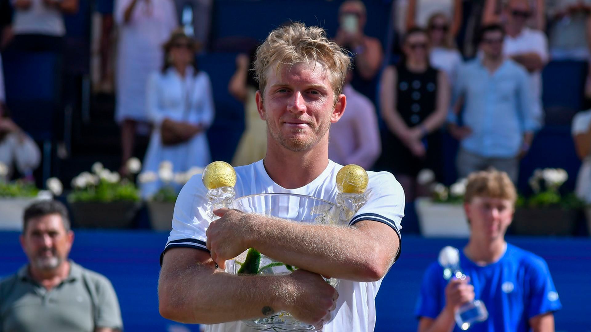 Alejandro Davidovich posa con el torneo ATP de Mallorca