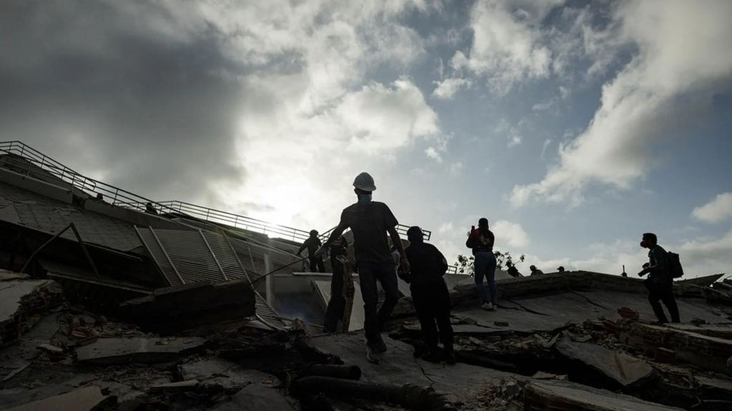Sigue en directo los rescates tras los terremotos en Venezuela