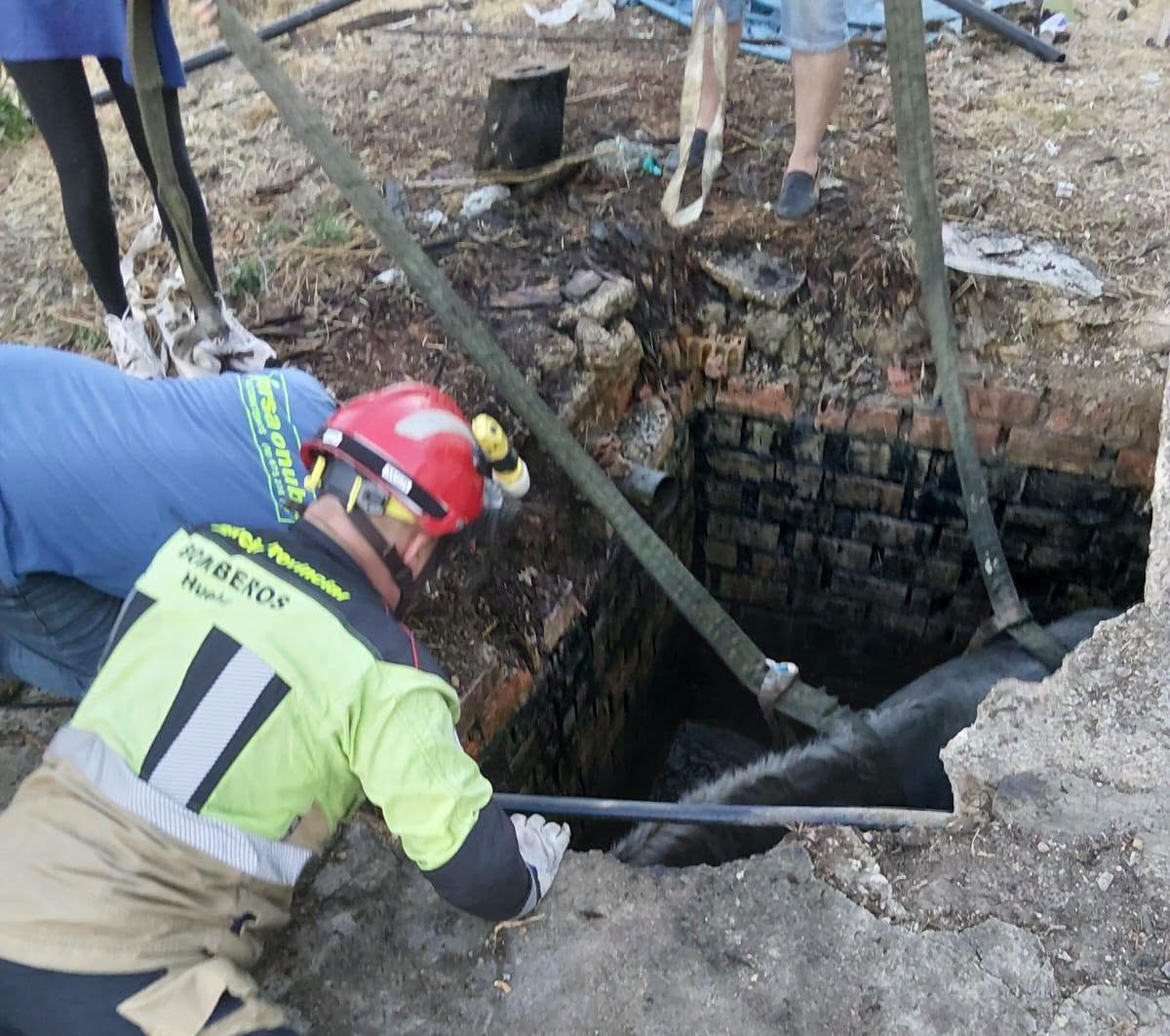Fosa donde se encontraba el caballo atrapado