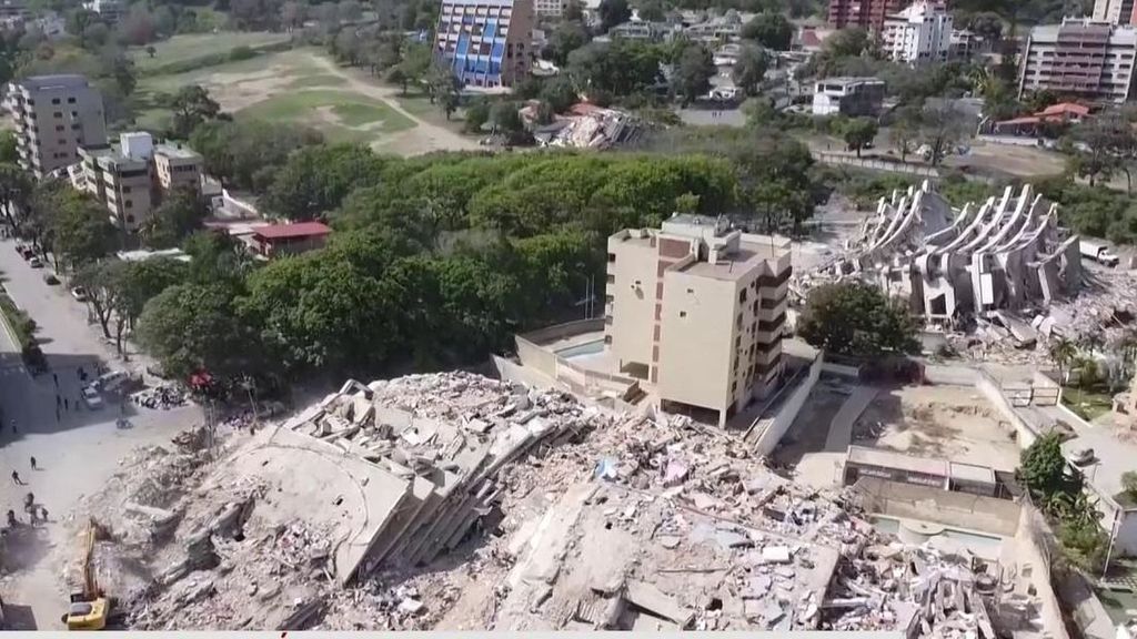 Las imágenes del dron de la Guaira y los semáforos para medir el desastre