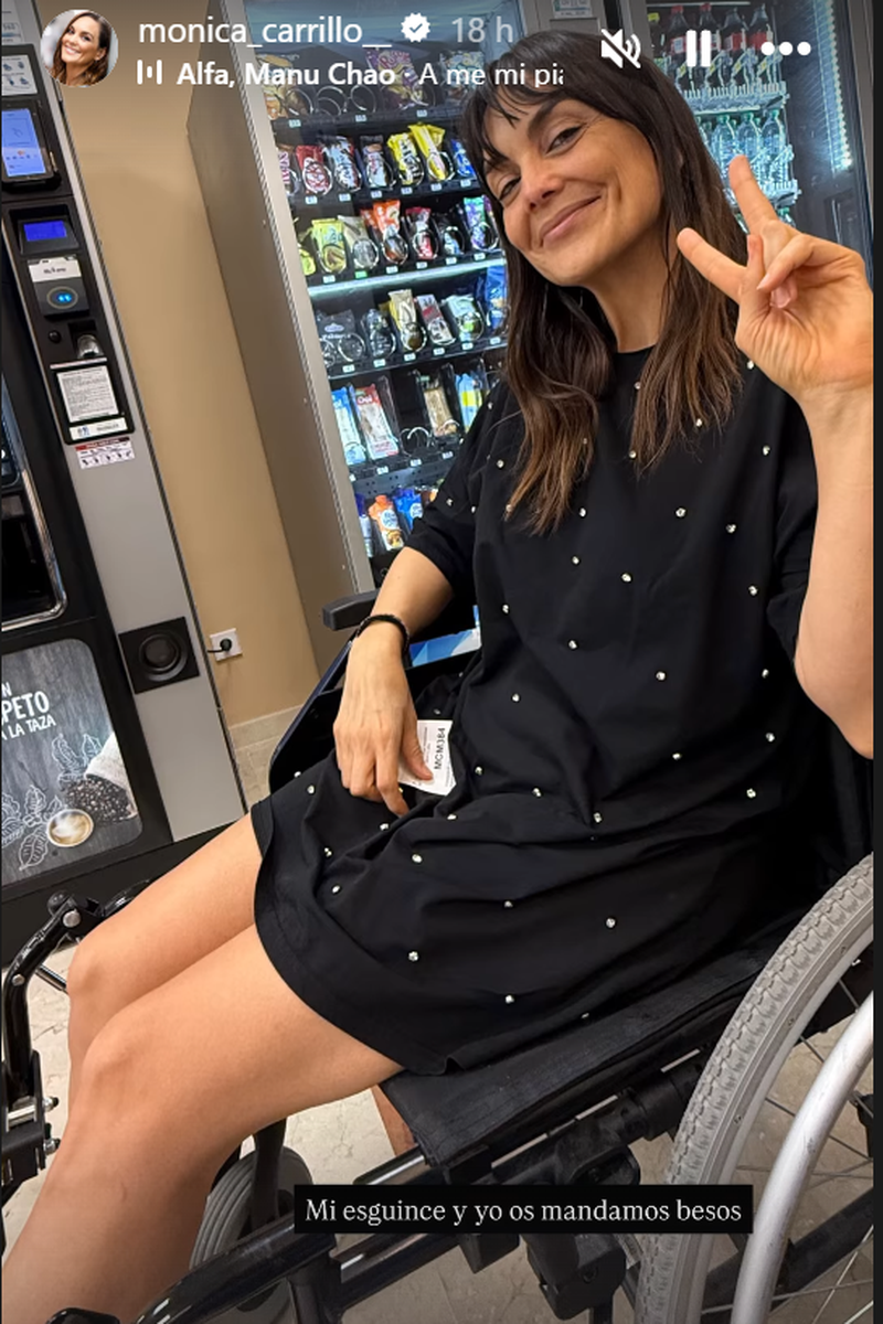 Mónica Carrillo en silla de ruedas