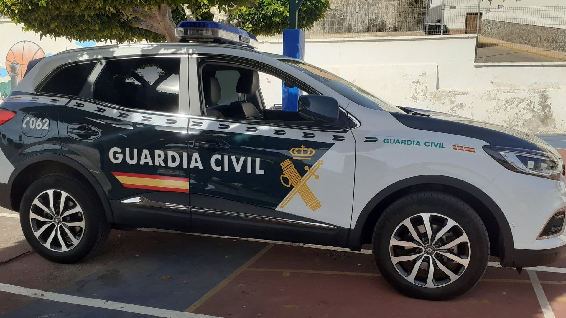 Vehículo de Guardia Civil en Antas, Almería