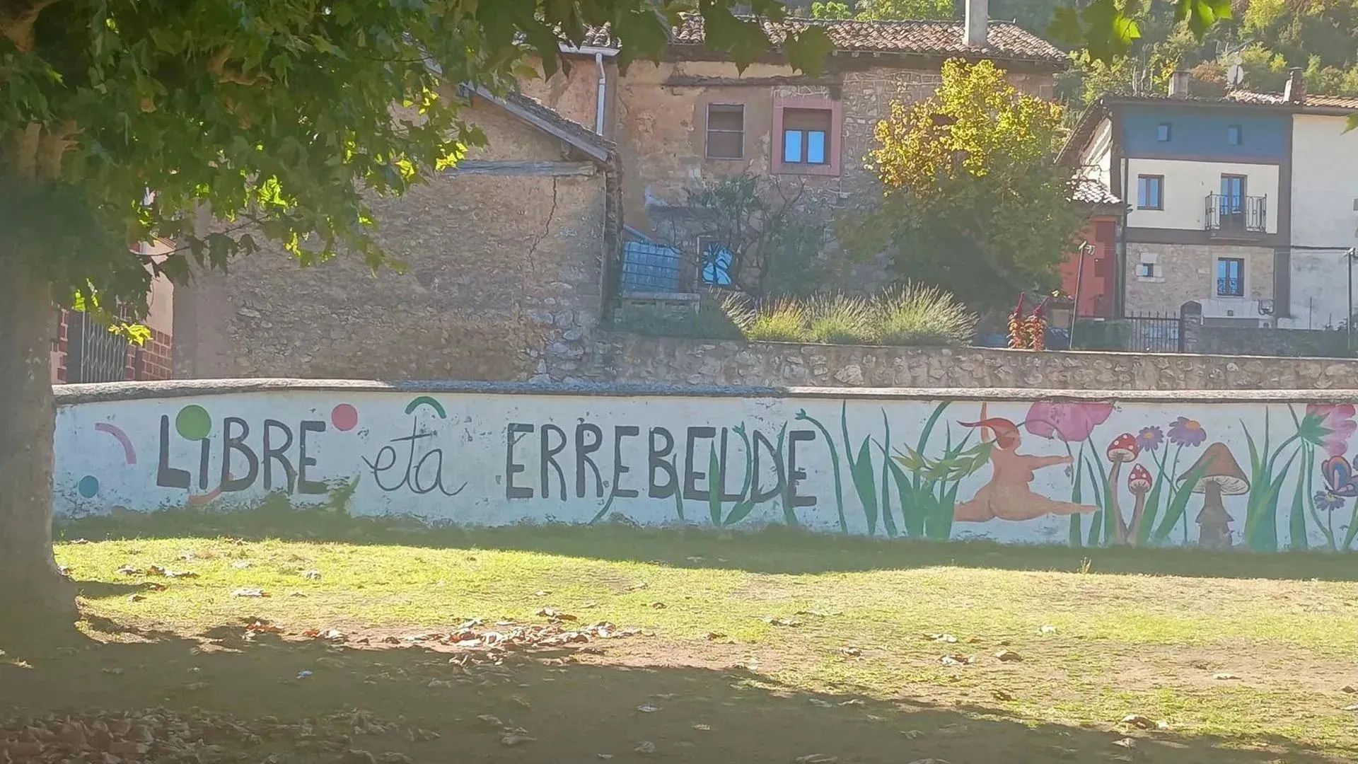 Antiguas escuelas de Bernedo (Álava) donde se han celebrado estos campamentos durante décadas Antiguas escuelas de Bernedo (Álava) donde se han celebrado estos campamentos durante décadas