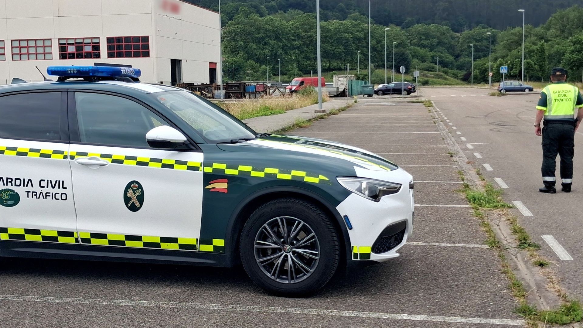 Coche de la Guardia Civil de Tráfico Coche de la Guardia Civil de Tráfico