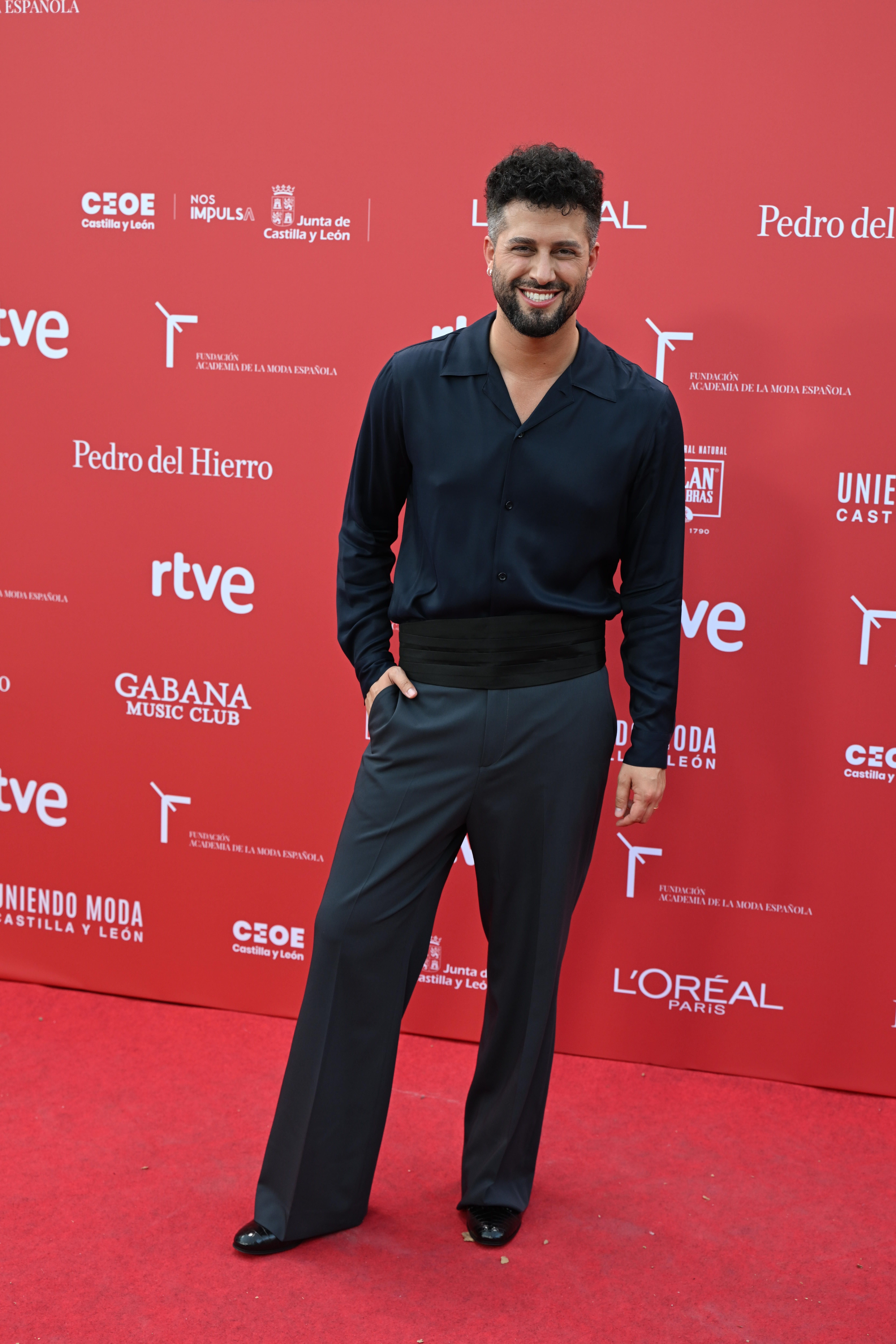 Javier de Hoyos, en la alfombra roja de los Premios de la Academia de la Moda