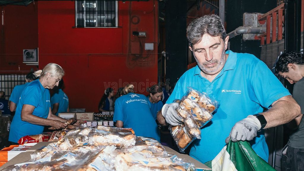 Las colas del hambre en Mestalla