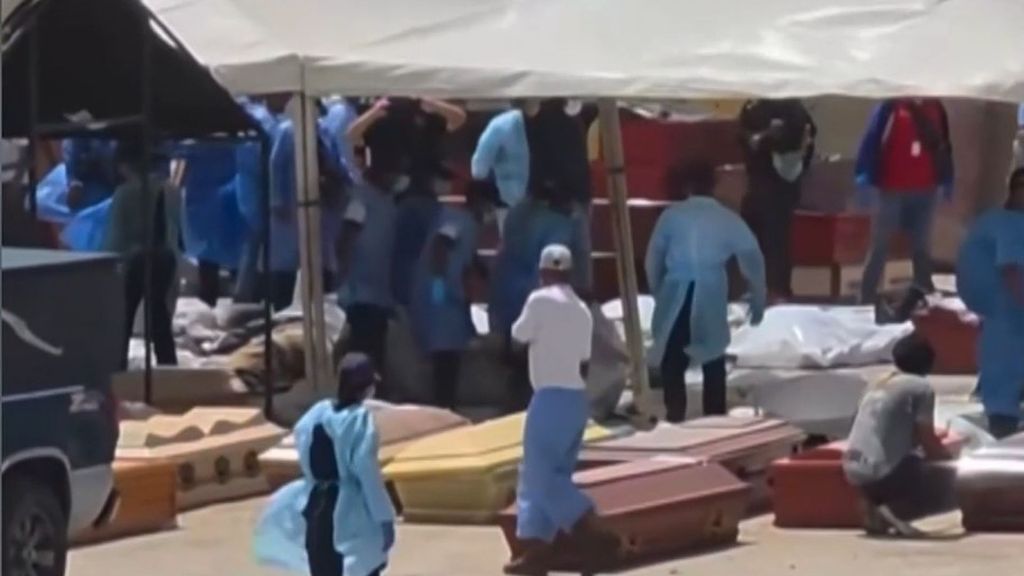 En La Guaira se acumulan los cadáveres en una morgue improvisada a la espera de su identificación