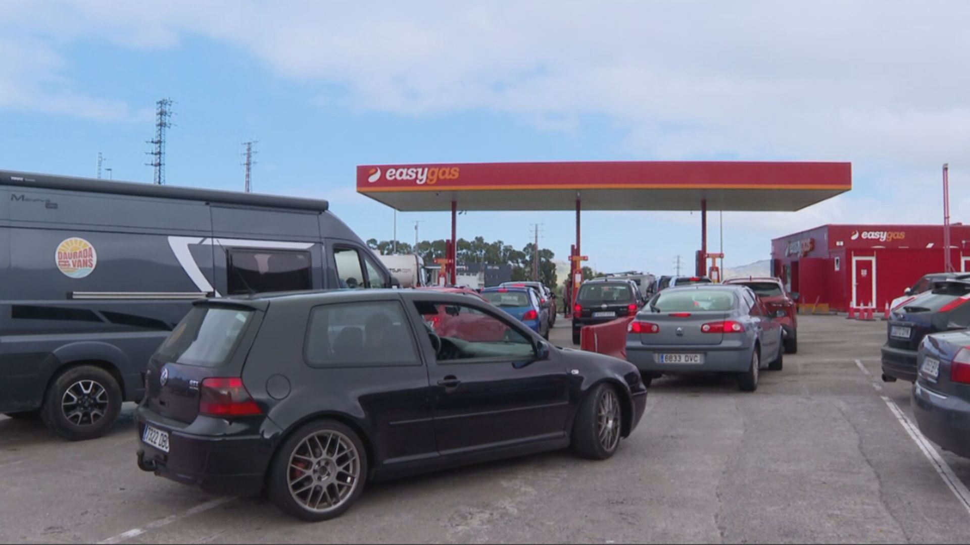 Cuánto cuesta hoy la gasolina y el gasoil