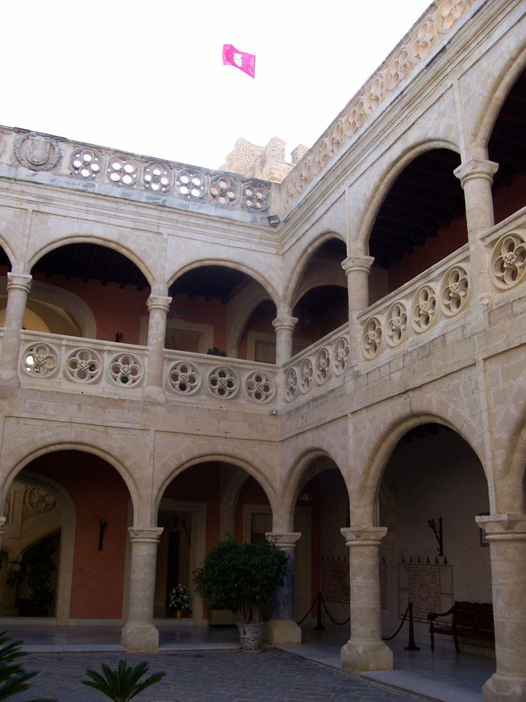 Interior del castillo de Luna