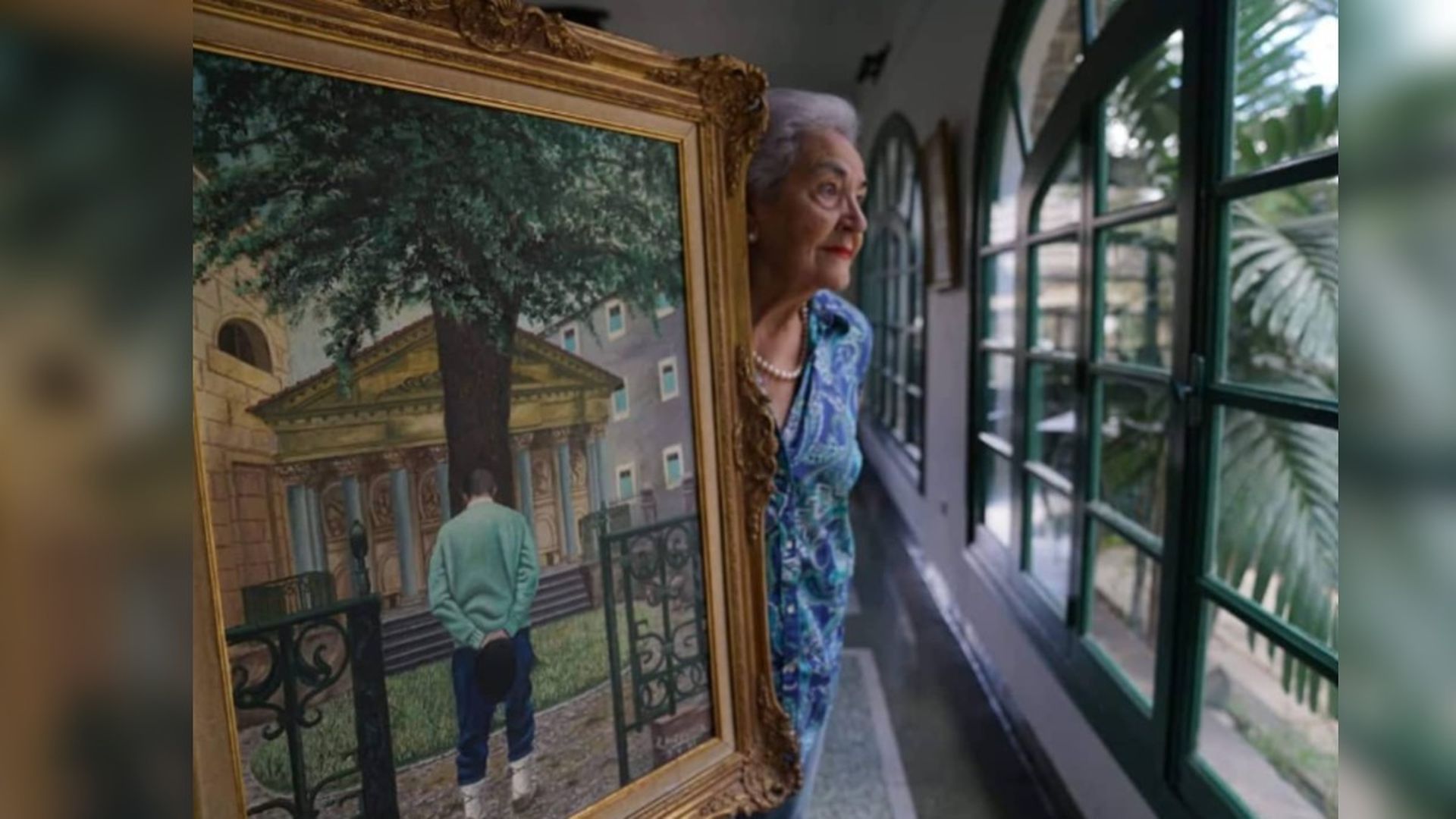 Itziar Rodríguez Seijo junto a un cuadro del Árbol de Gernika Itziar Rodríguez Seijo junto a un cuadro del Árbol de Gernika