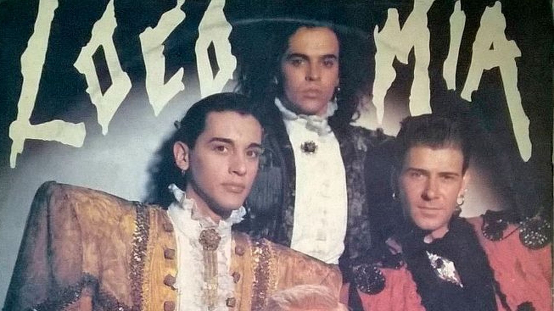 Manolo Arjona, a la izquierda, con el resto de los miembros de Locomía