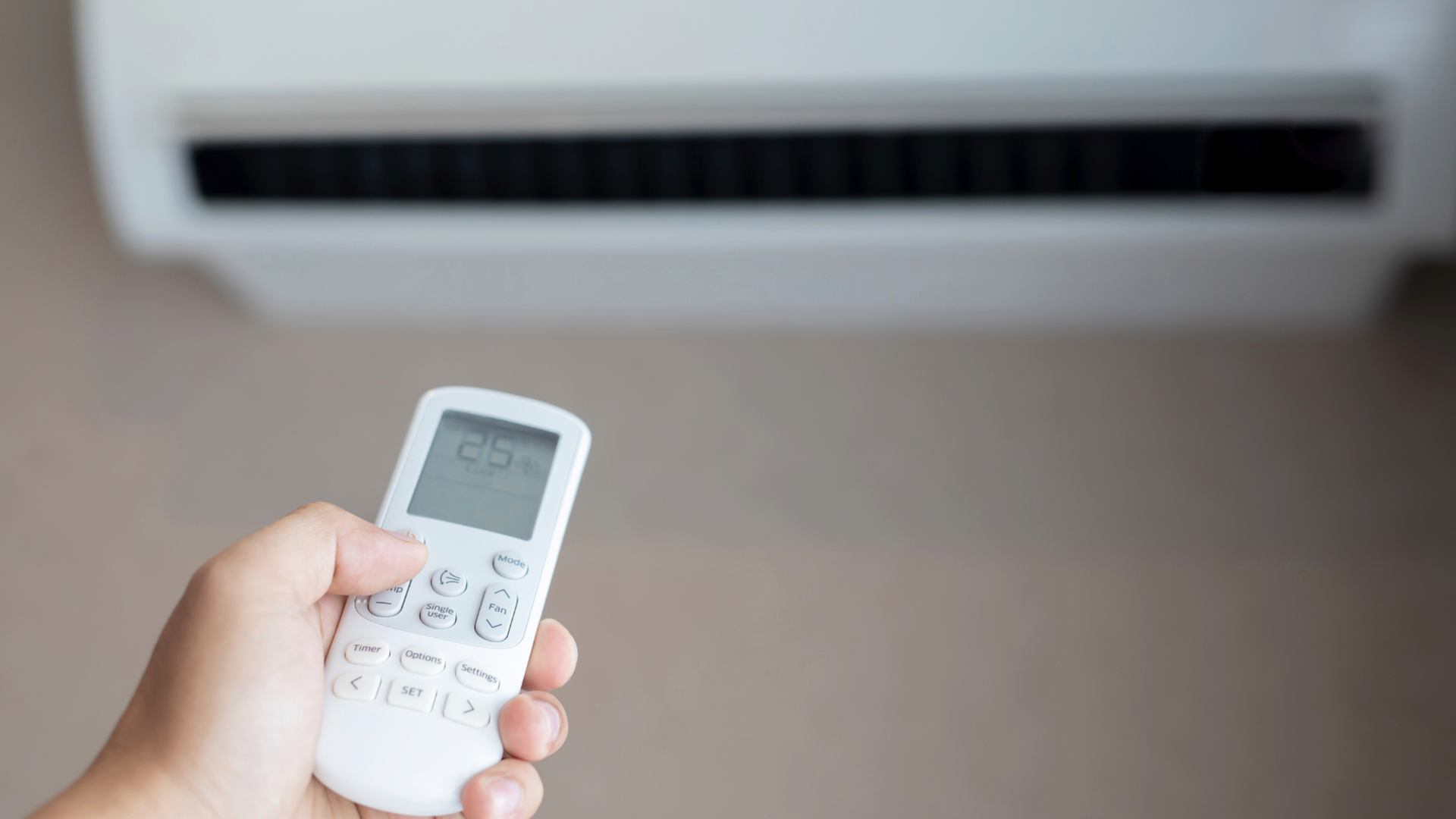 Por cada grado de menos que le exijas al termostato, el consumo de energía aumenta entre un 7% y un 8%. Por cada grado de menos que le exijas al termostato, el consumo de energía aumenta entre un 7% y un 8%.