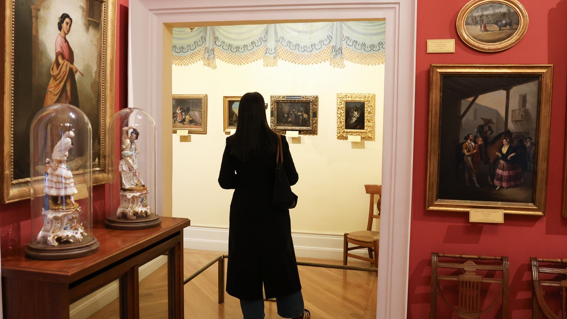 Visitantes en el interior del Museo del Romanticismo Visitantes en el interior del Museo del Romanticismo