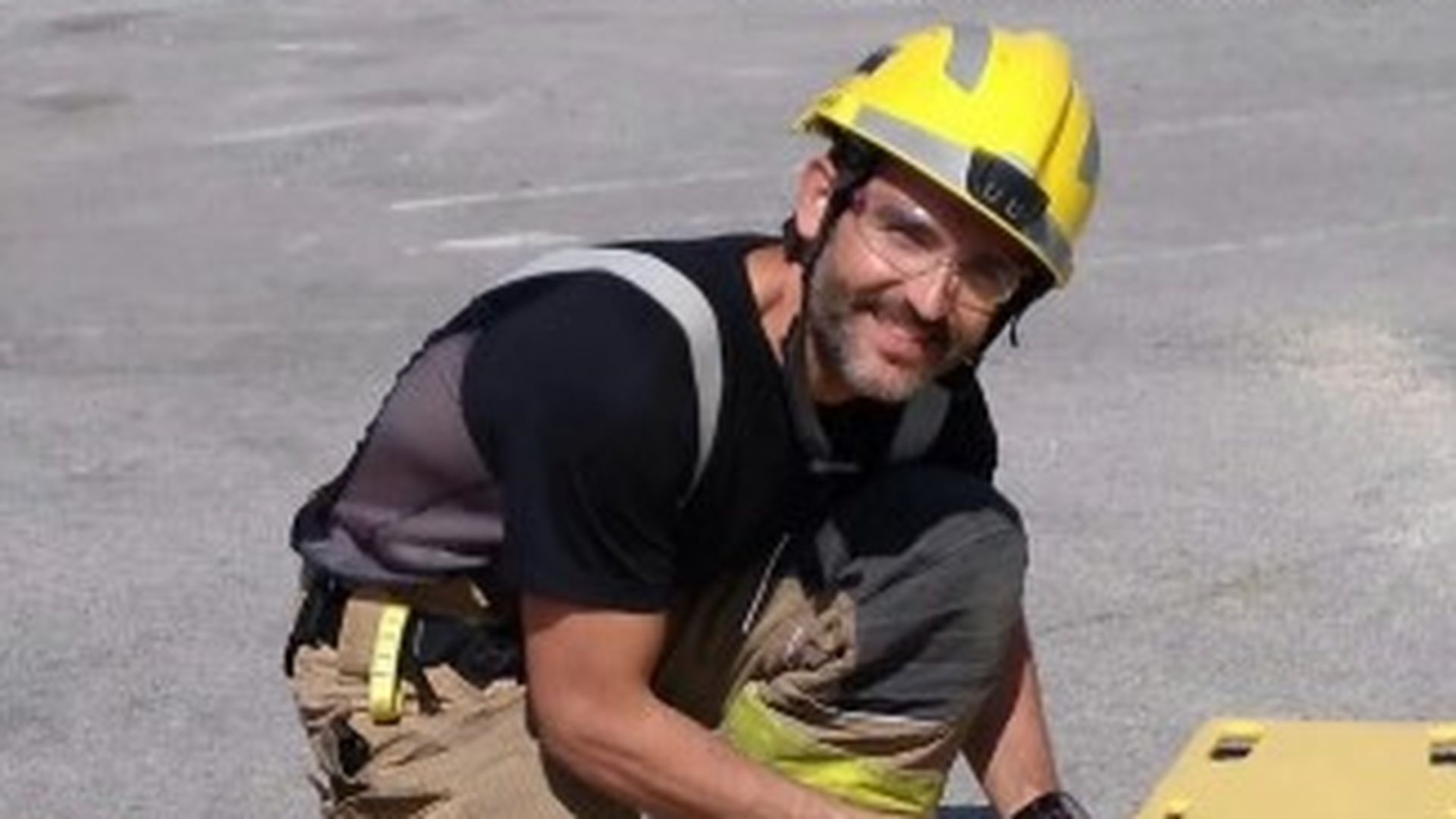 Albert, el bombero de Manresa presuntamente envenenado por su pareja, sufrió un extraño accidente de tráfico poco antes de morir Albert, el bombero de Manresa presuntamente envenenado por su pareja, sufrió un extraño accidente de tráfico poco antes de morir