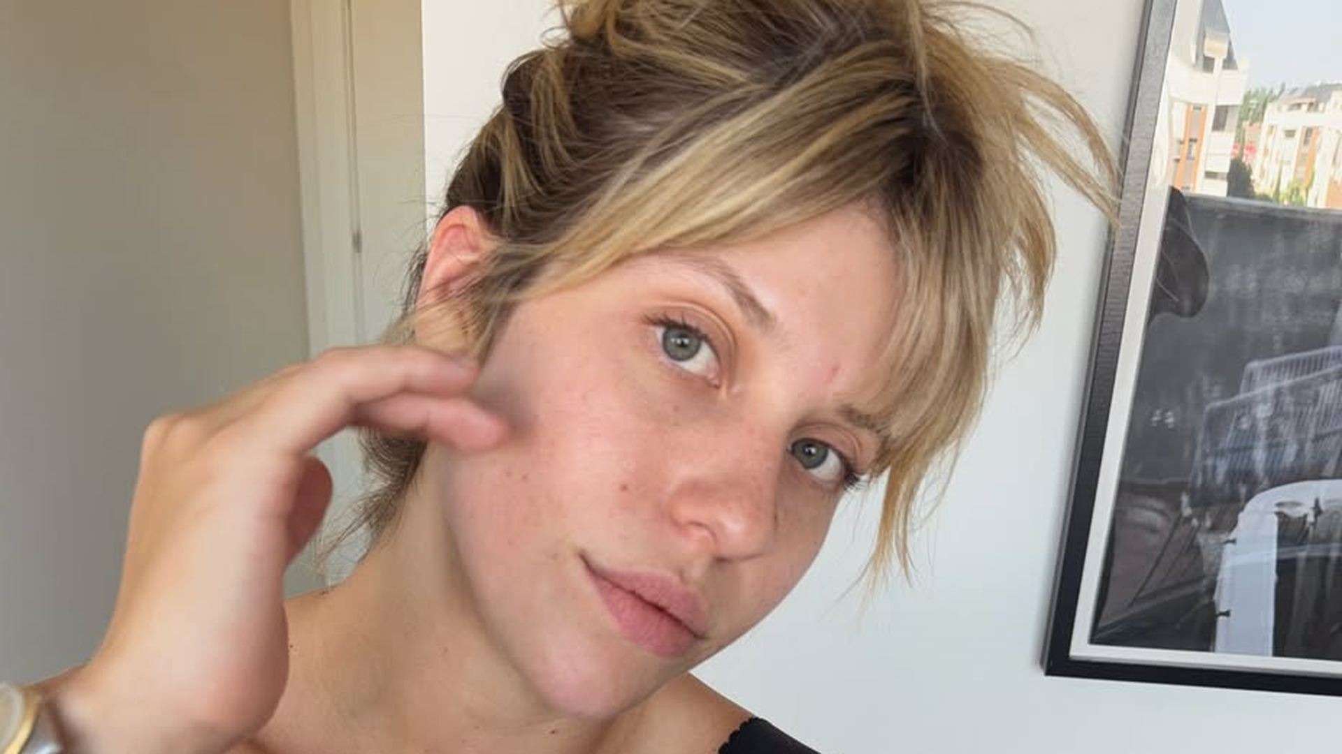 Anita Matamoros enseña el tatuaje que se ha hecho por su novio, Johnny Garso Anita Matamoros enseña el tatuaje que se ha hecho por su novio, Johnny Garso