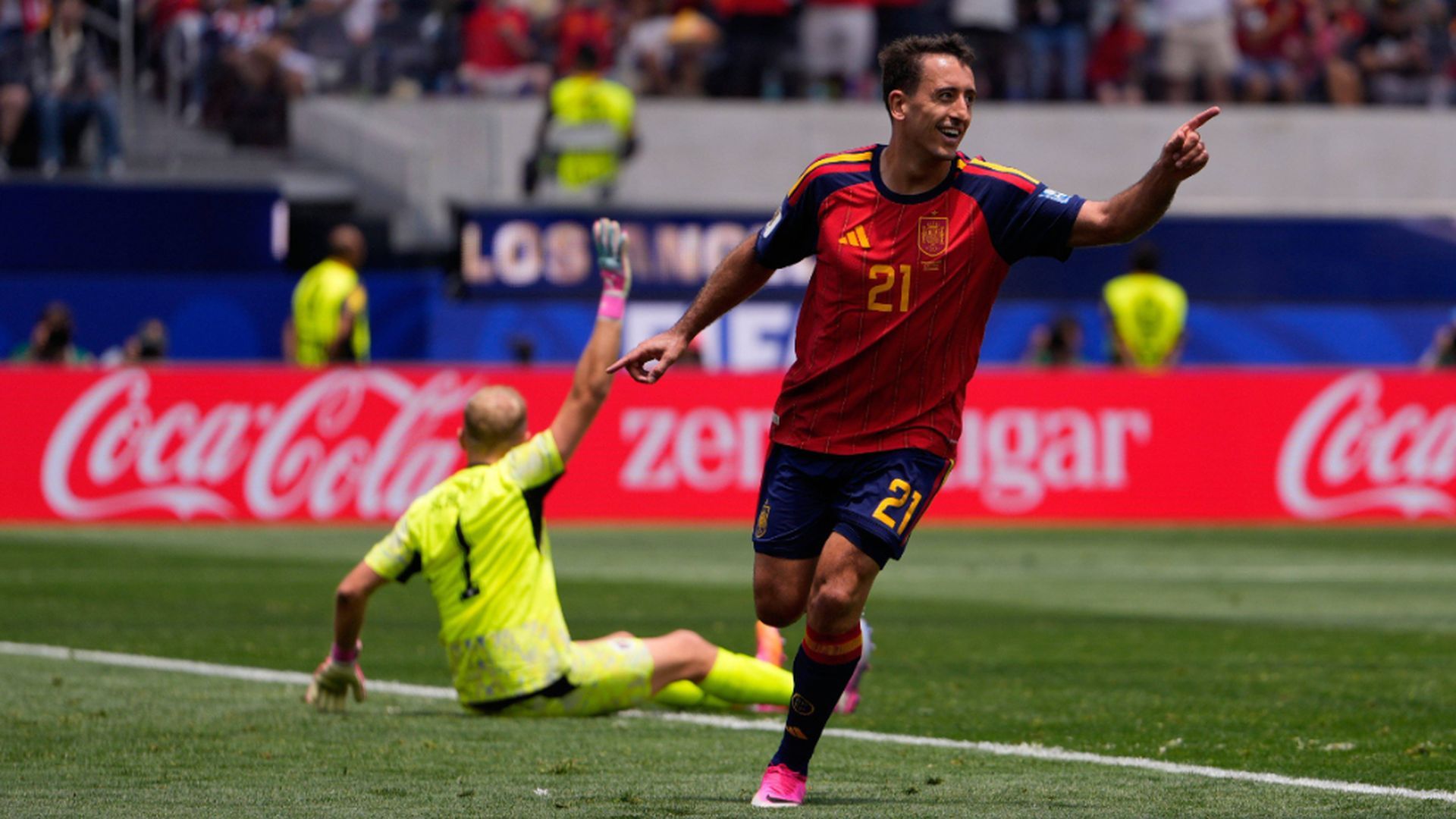 Mikel Oyarzabal, en el España-Austria Mikel Oyarzabal, en el España-Austria