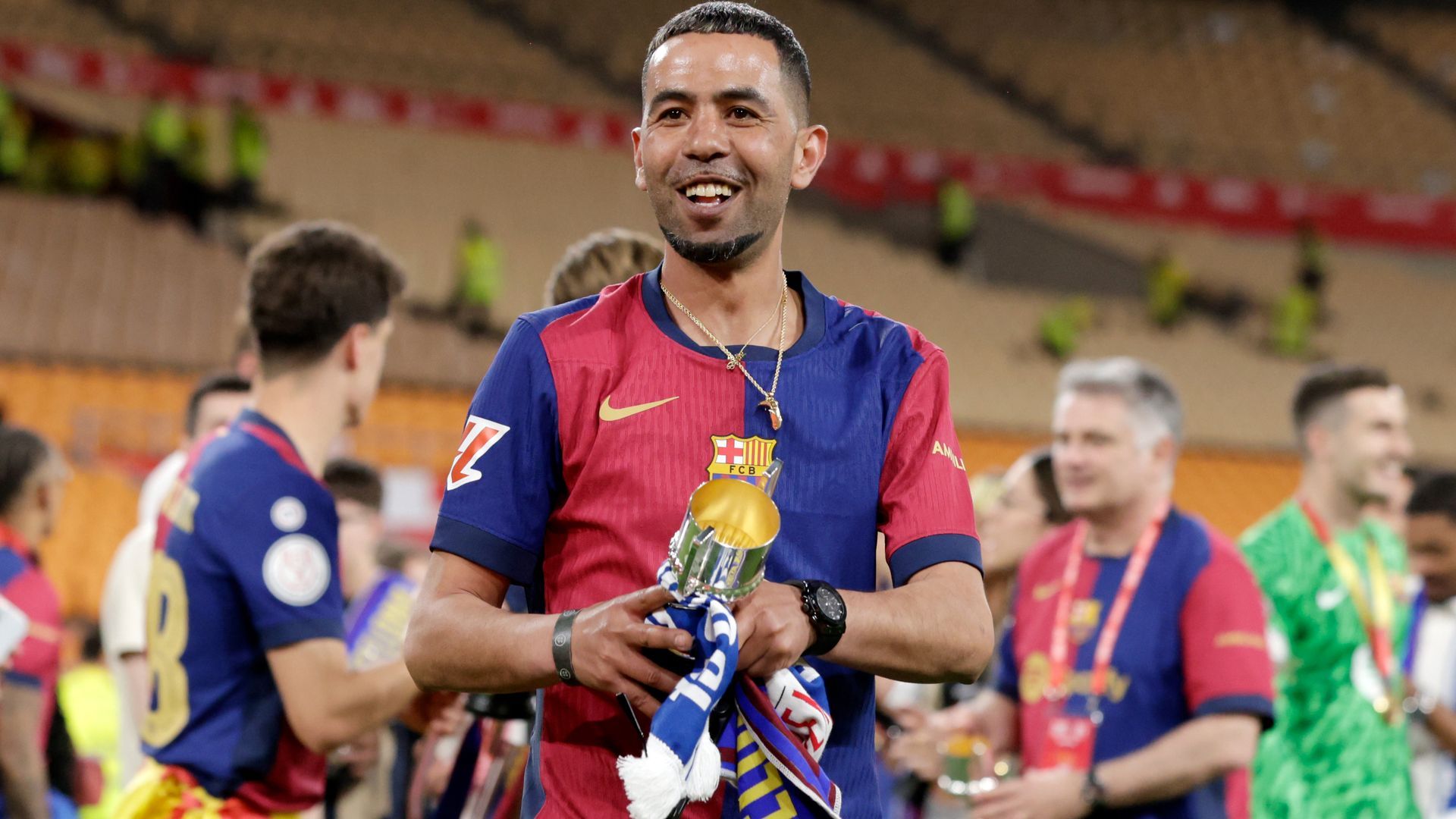 Mounir Nasraoui permanece en Cataluña, según sus redes, y no ha viajado a acompañár a su hijo en el Mundial
