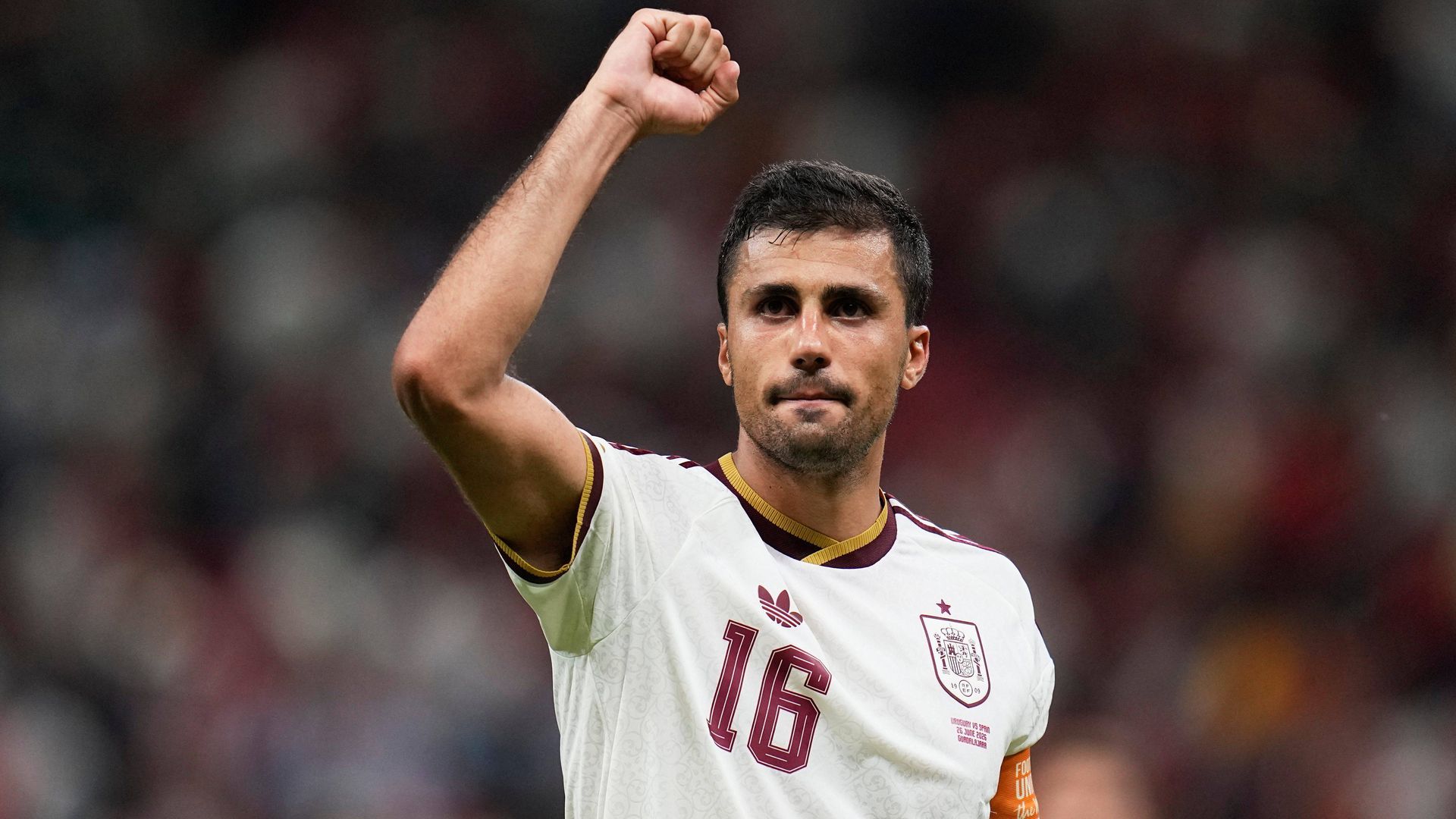 Rodri Hernández tiene estudios universitarios: los cursó cuando jugaba en Primera División y los finalizó en la Premier League