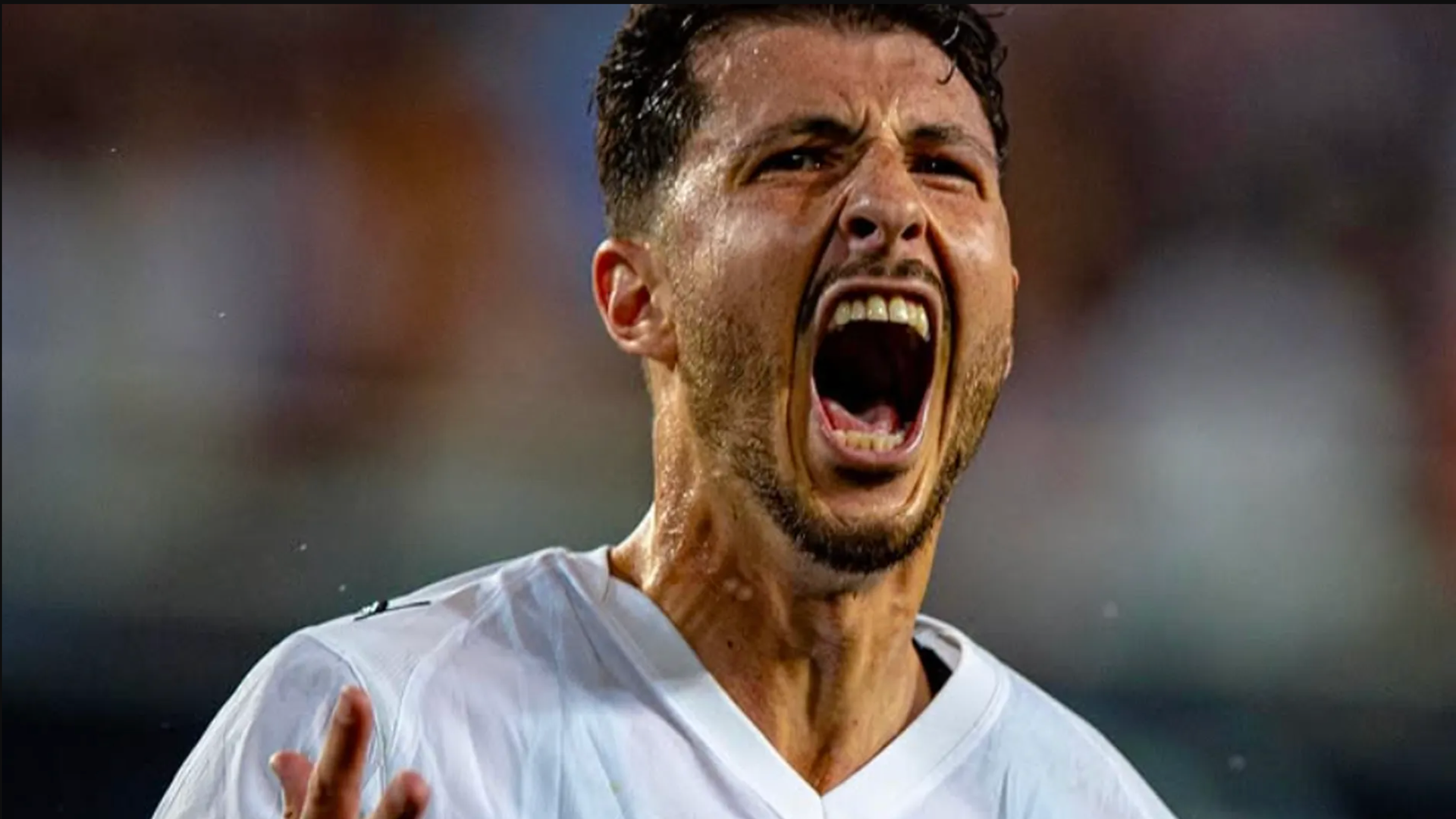 Guido Rodríguez grita un gol con el Valencia CF