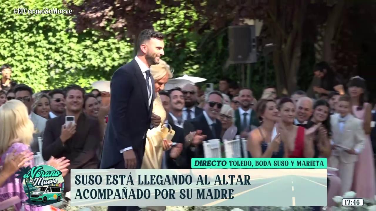 La boda de Suso y Marieta, en fotos: de su llegada al altar a su emoción al encontrarse