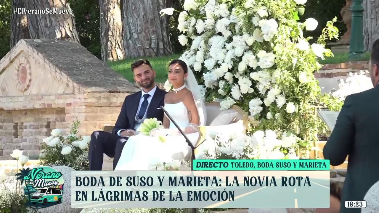La boda de Suso y Marieta, en fotos: de su llegada al altar a su emoción al encontrarse