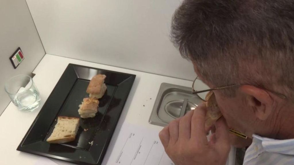 La cátedra del pan donde se analiza su calidad: "Decir que engorda es un falso mito"