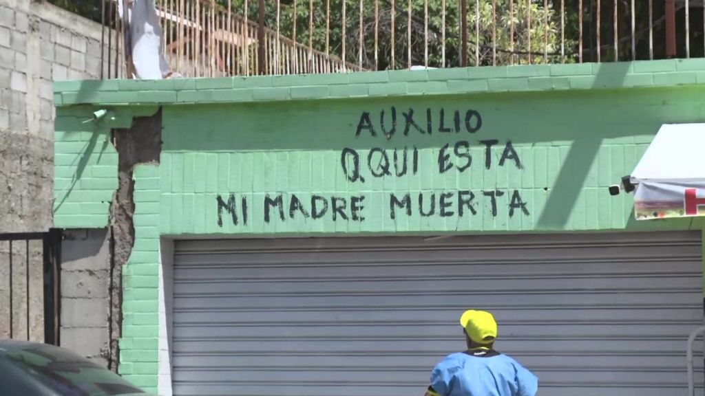 La desesperación no cesa entre los escombros de La Guaira: "Auxilio, aquí está mi madre muerta"