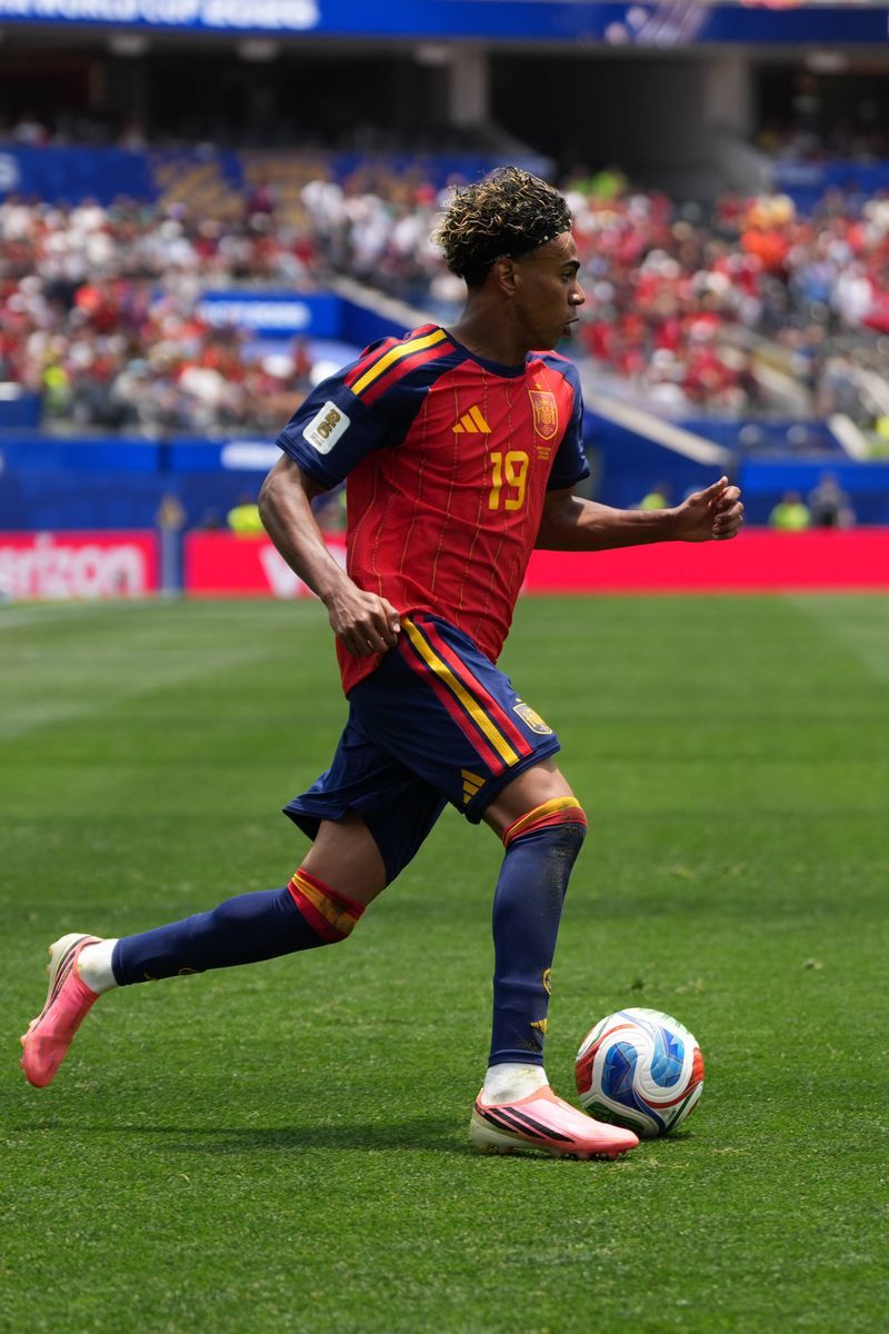 Lamine Yamal, elegido mejor jugador en el partido de España ante Austria