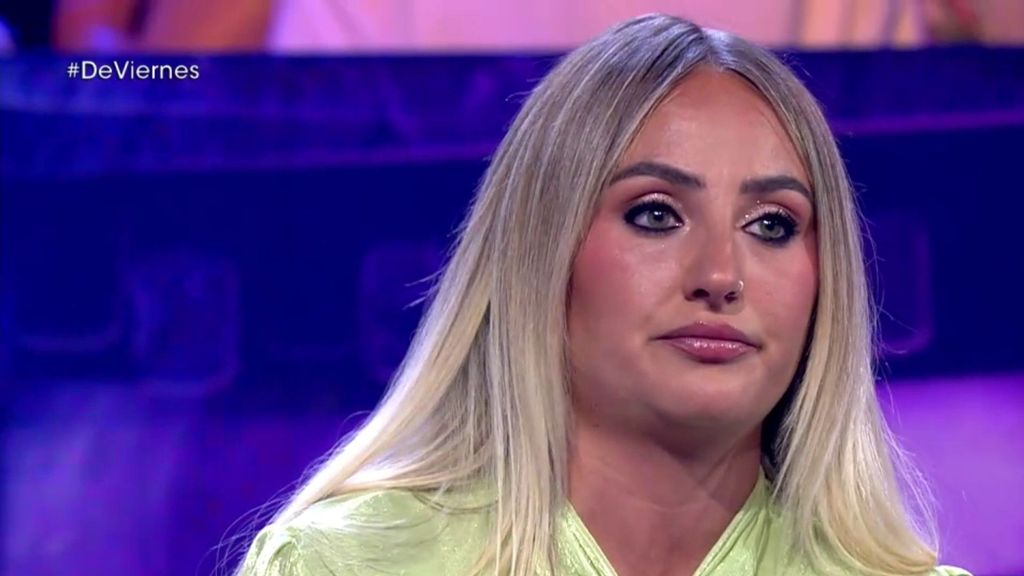 Rocío Flores, sobre los manuscritos que su madre ha usado para el documental de su abuela: "Mis tíos nunca la vieron escribir"