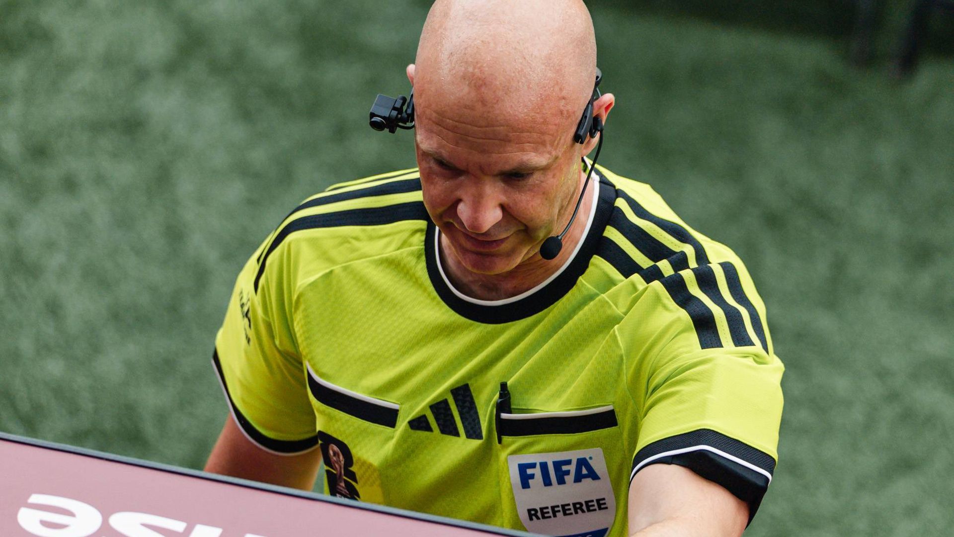 Anthony Taylor en un encuentro