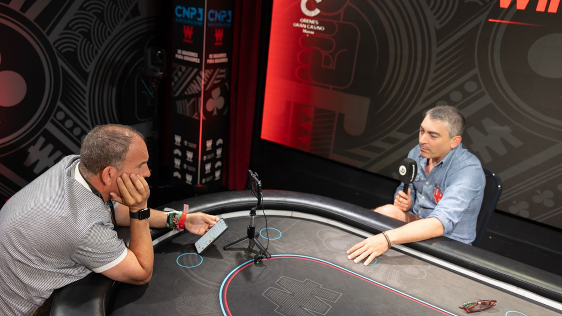 David Luzago atiende a ElDesmarque