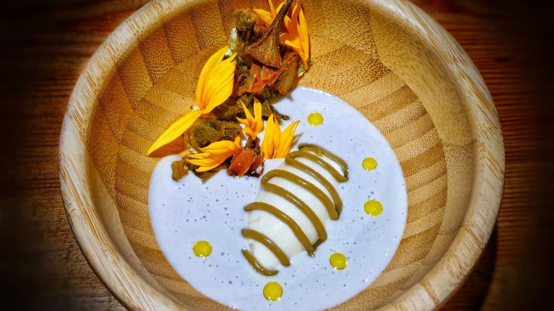 El plato con alcachofa girasol de Restaurante Gamberro. El plato con alcachofa girasol de Restaurante Gamberro.