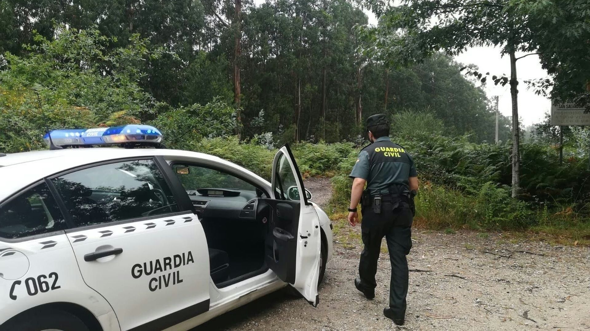 Hallan el cadáver de una joven flotando en una playa de Candás, Asturias Hallan el cadáver de una joven flotando en una playa de Candás, Asturias