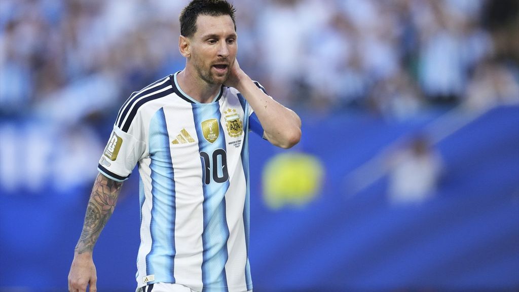 La broma de Leo Messi tras las "patadas" de Cabo Verde