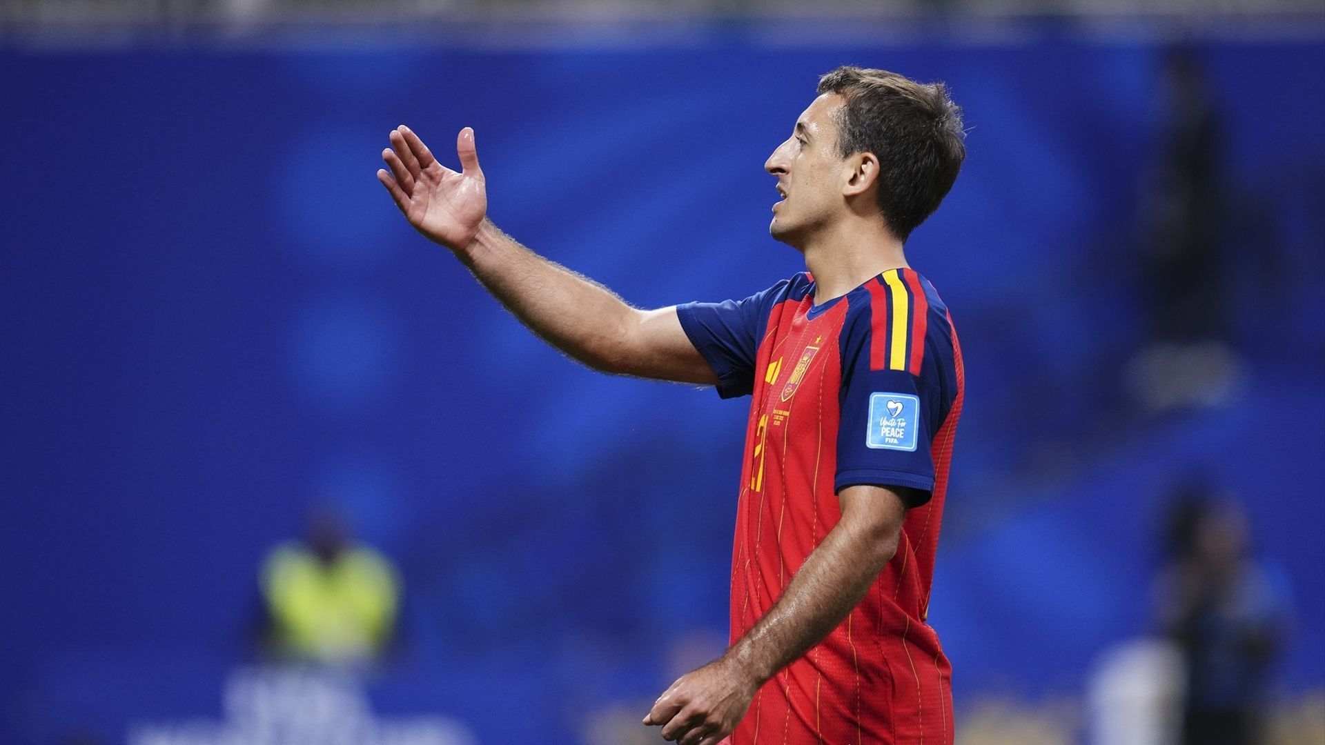 Mikel Oyarzabal celebra un gol con España en el Mundial Mikel Oyarzabal celebra un gol con España en el Mundial