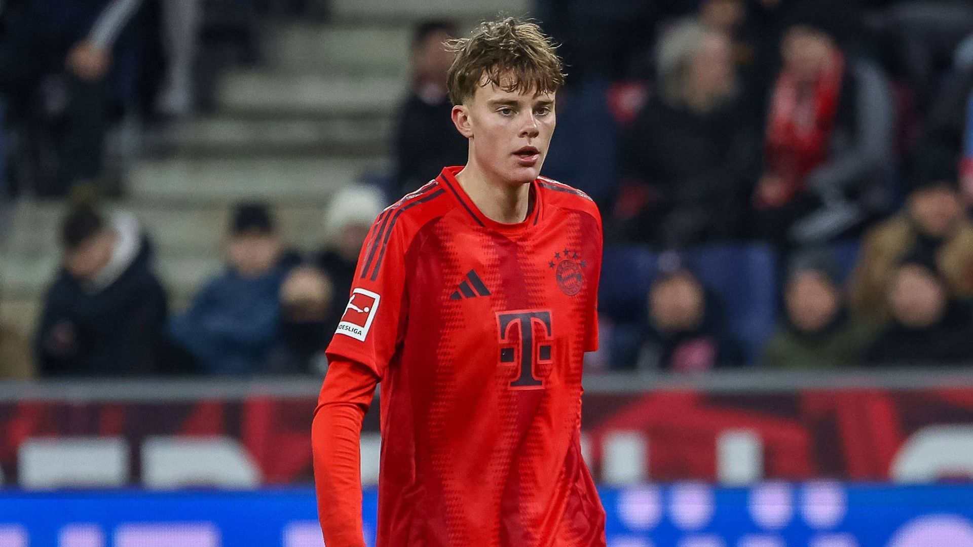 Jonathan Asp Jensen en su debut en la Bundesliga
