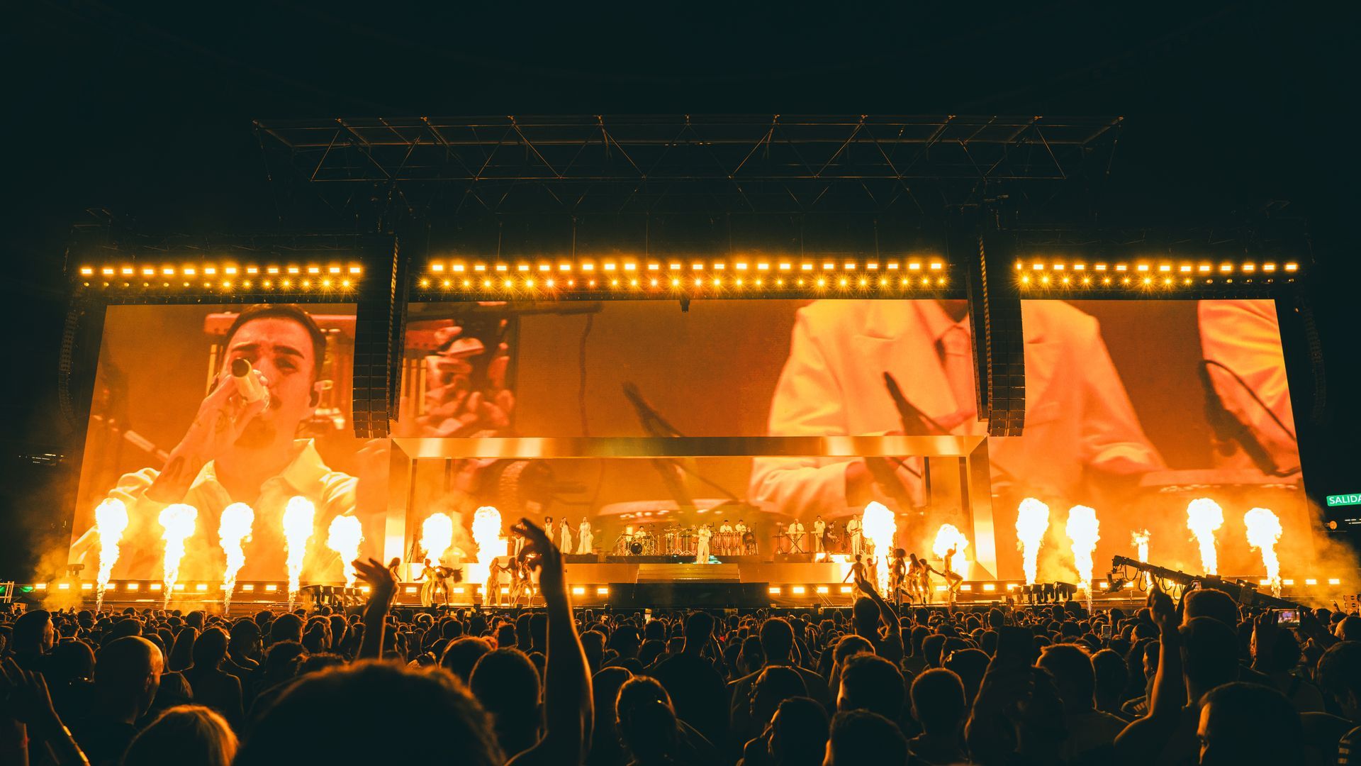 Rels B arrasa con su concierto en el Estadio Metropolitano de Madrid