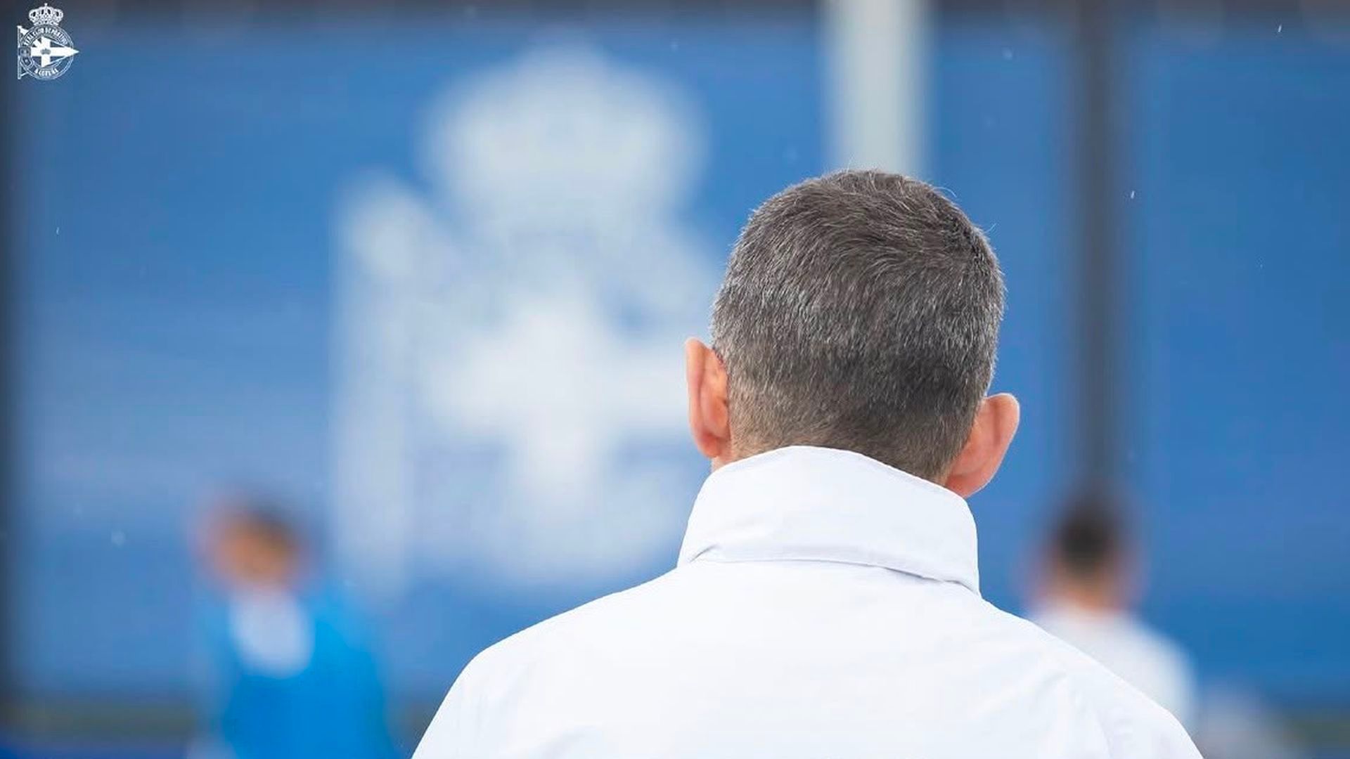 Antonio Hidalgo dirige una sesión de entrenamiento