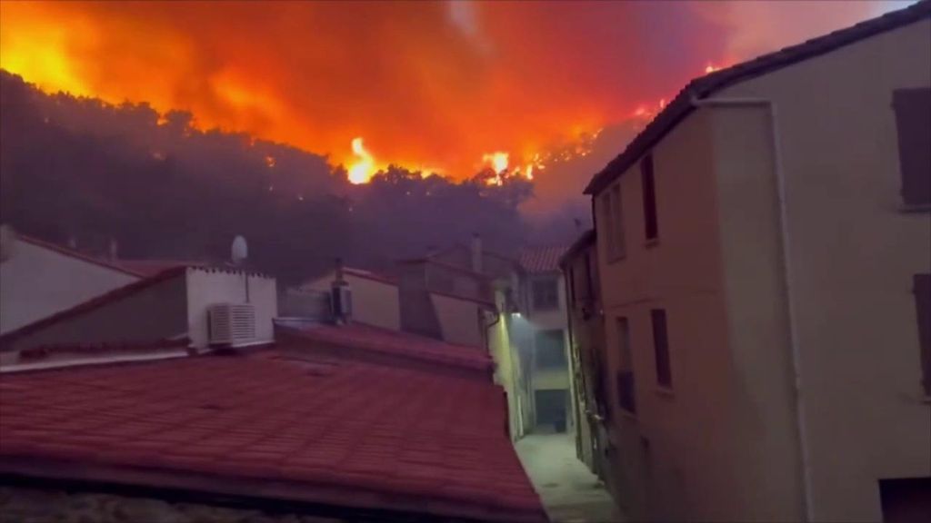 El incendio en Perpiñán deja al menos cinco heridos, miles de desalojados y compromete la seguridad del Tour de Francia