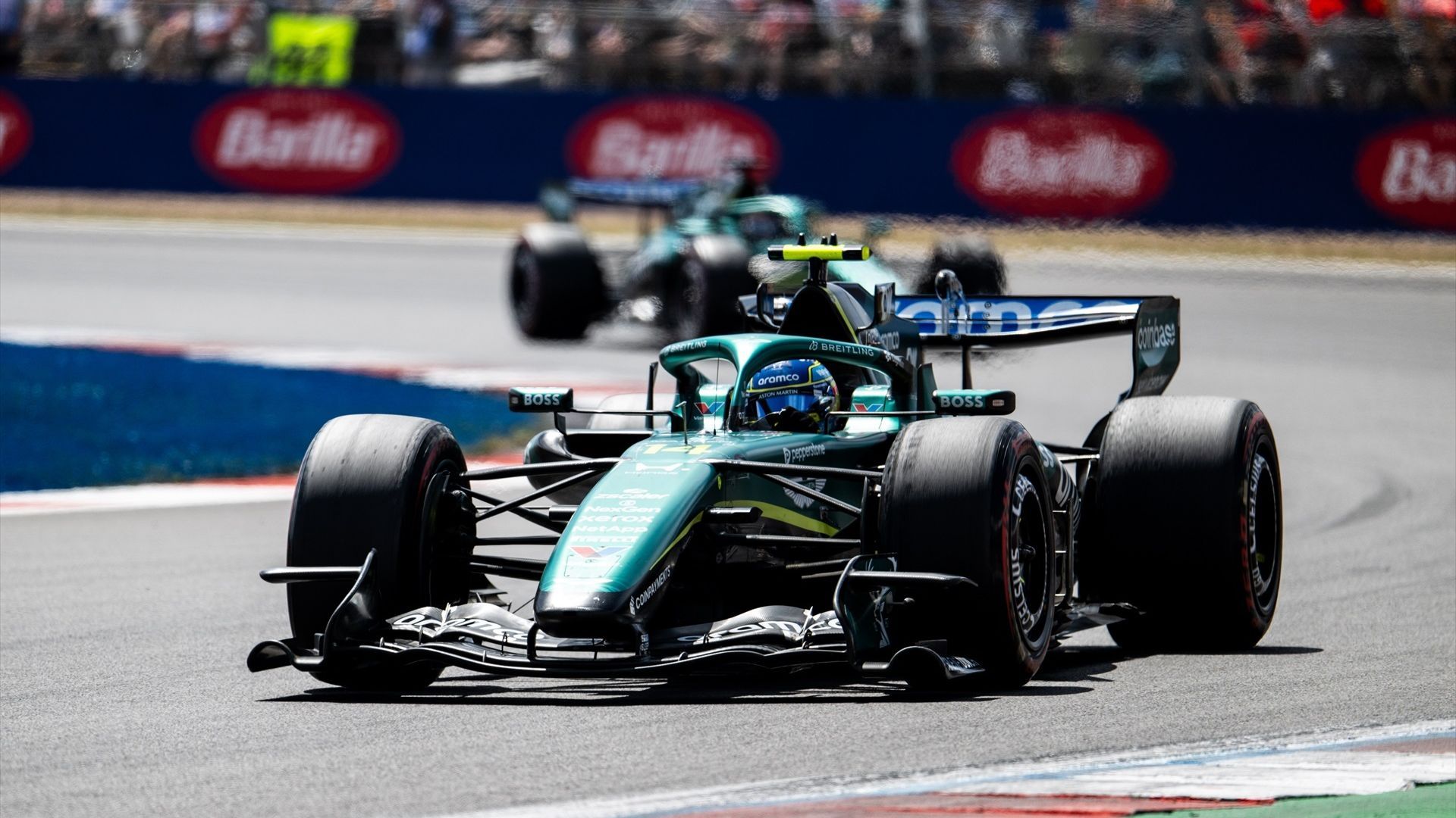 Fernando Alonso y Lance Stroll durante el Gran Premio de Gran Bretaña esta temporada