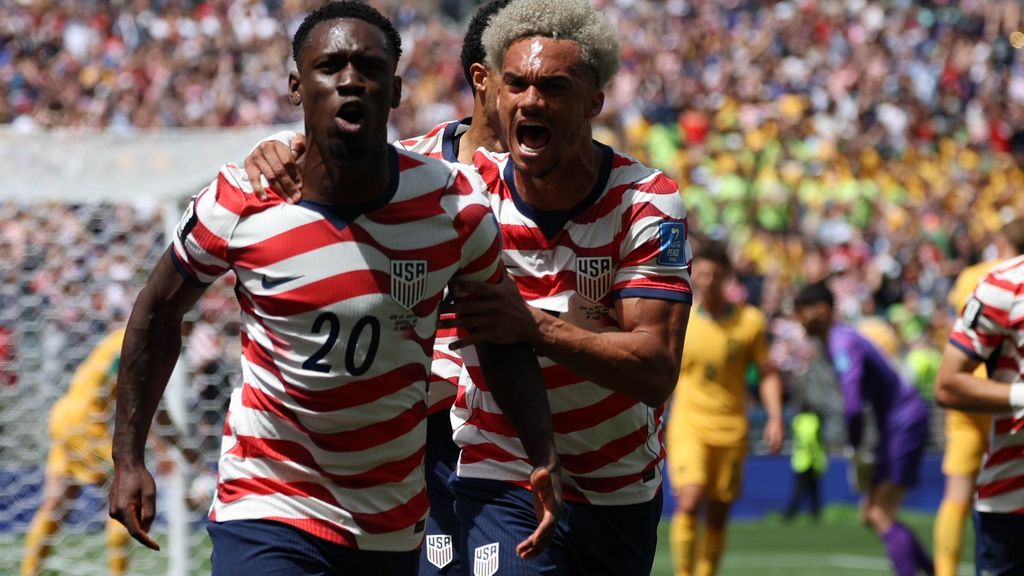 Incredulidad en el Mundial por la retirada de la roja a Folarin Balogun, jugador de EEUU: de la supuesta llamada de Trump a Infantino al ataque de la UEFA a la FIFA