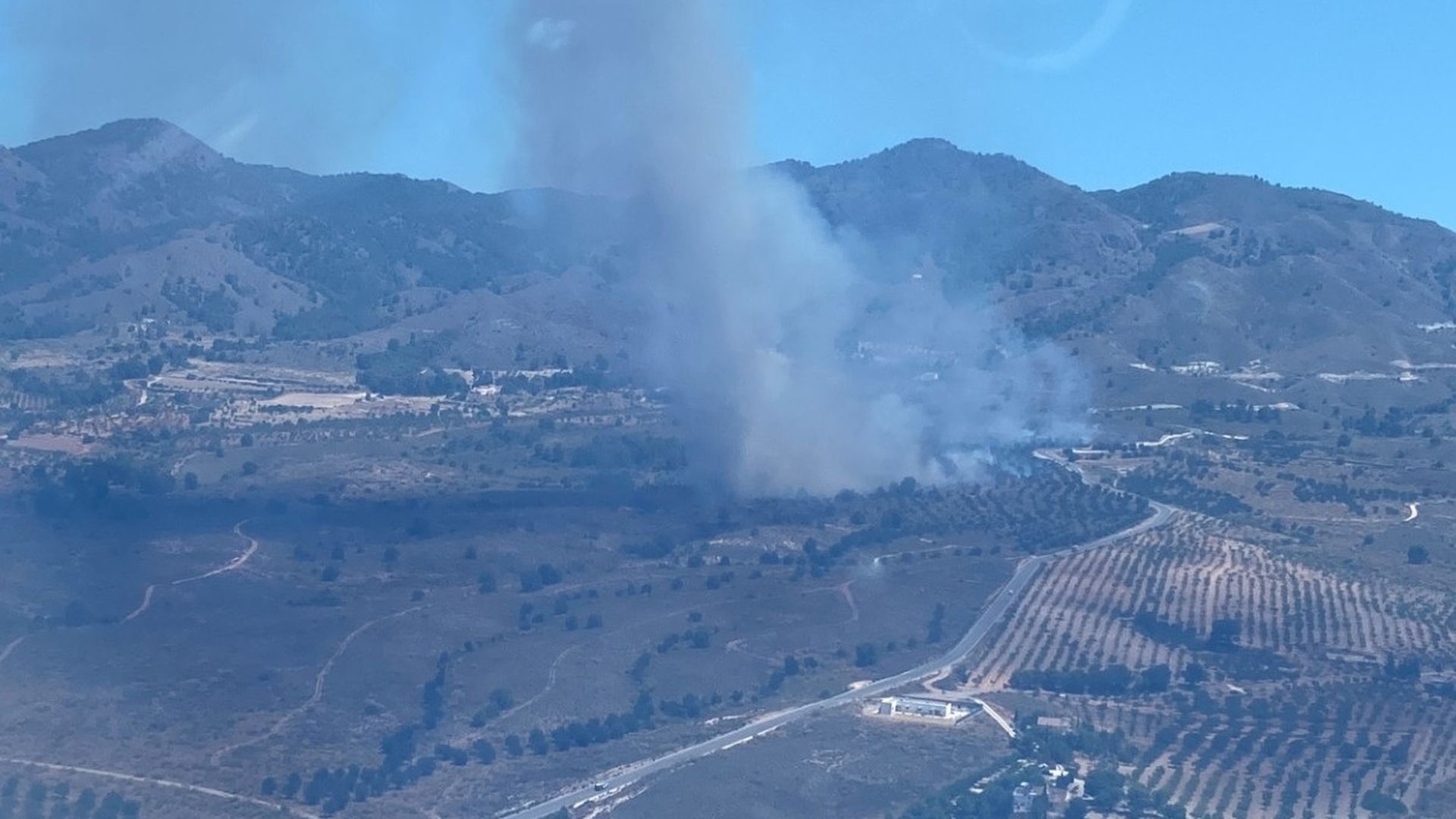 Estabilizado el incendio forestal declarado en Lorca, Murcia Estabilizado el incendio forestal declarado en Lorca, Murcia