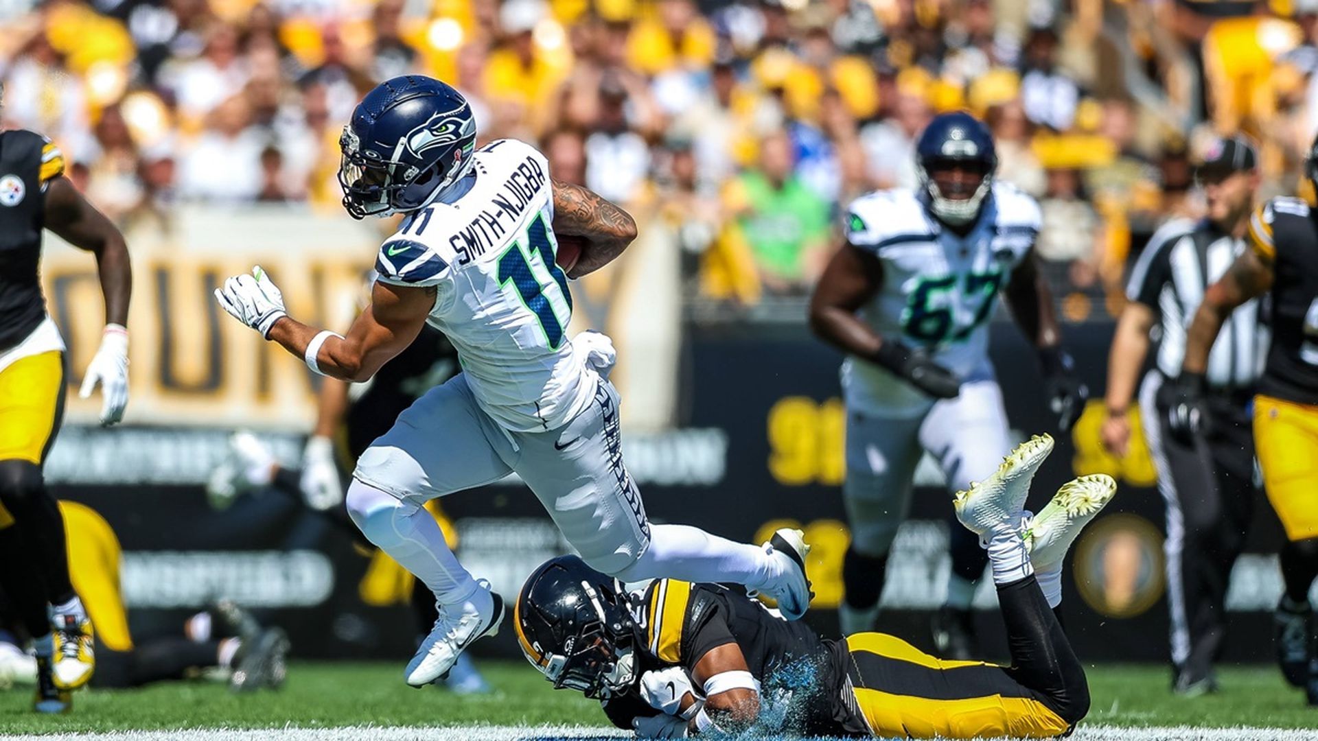 Jaxon Smith-Njigba en la temporada 25/26 con los Seahawks Jaxon Smith-Njigba en la temporada 25/26 con los Seahawks